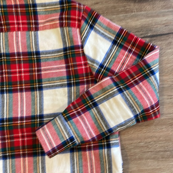 Old Navy White Tartan Loose Flannel Boyfriend Button Up Shirt - Picture 11 of 12